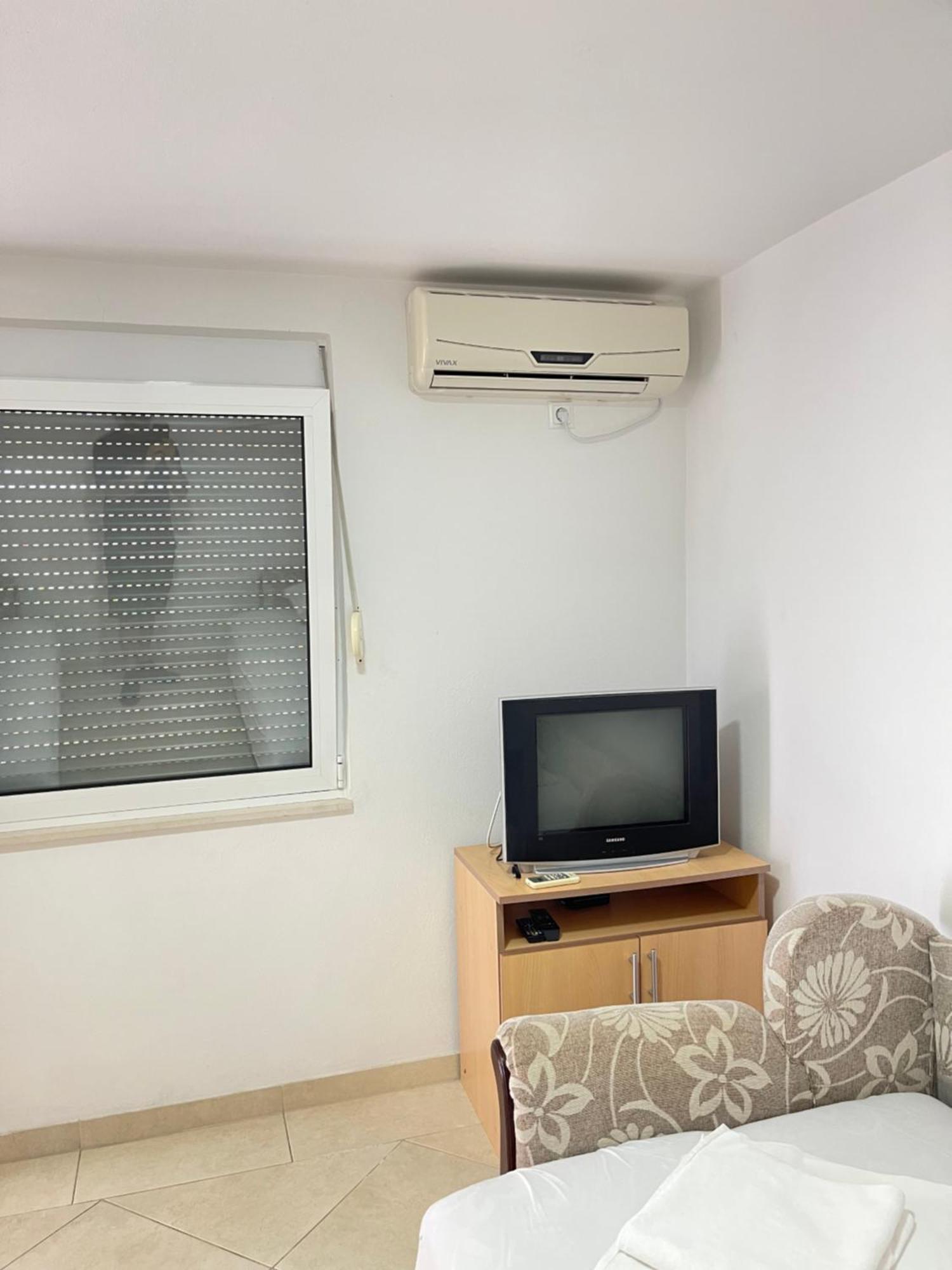 Apartments Vali Ulcinj Exterior photo